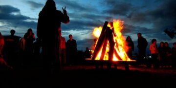 Şengal bi agirê Newrozê ronî bû