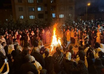 Li Şirnexê agirê Newrozê bi destê jinan hate geşkirin