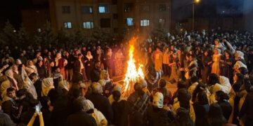 Li Şirnexê agirê Newrozê bi destê jinan hate geşkirin