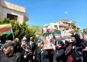 Cenazaya Muslîmî Rojava de ya: Do siba Qamişlo de merasimêk bêro kerdene
