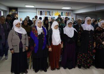 Li Îzmîrê bi boneya ‘Hefteya Lehengiyê’ bîranîn hate lidarxistin