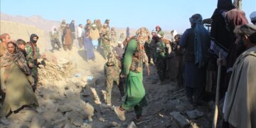 Berdevkê Hikûmeta Afganistanê: Di êrişa Pakistanê de 400 kes hatin kuştin