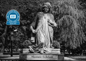 Jinên Zana û Têkoşer ên Rojhilatê Kurdistanê Pêşenga rewşenbiriya Kurd: Mestûre Erdelanî -1