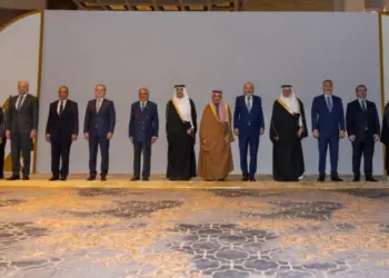 12 welatên Ereb û Îslamî hişyarî dan Îranê