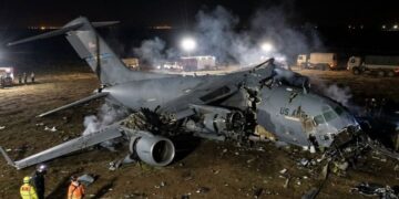 Teyaraya Amerîka kewte: 4 leşkerî merdê û 2 leşkerî zî vîndî yê