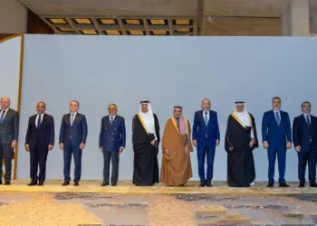 22 welatan Îranê hişyar kirin ku Kendava Hurmuzê veke