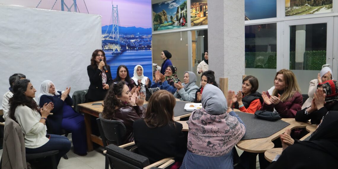 Li Manisayê ‘Sifreya piştevaniya jinan’ hat danîn