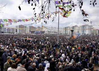 Ji Newroza Amedê hin wêneyên bi heybet