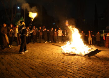 Li navçeyên Stenbolê Newroz: Bijî Serok Apo