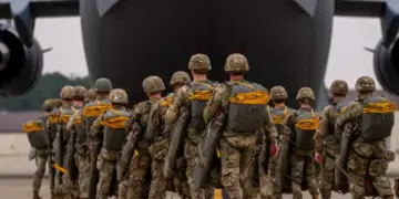 Amerîkayê Lîwaya 82yemîn ya Paraşûtê li Rojhilata Navîn bi cih kir