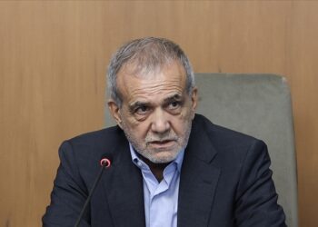 Serokomarê Îranê Pezeşkiyan ferman kuştina Kurdan da