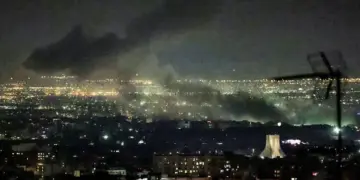 Tehranî şewe binê hêrişanê Amerîka û Îsraîlî de derbas kerd