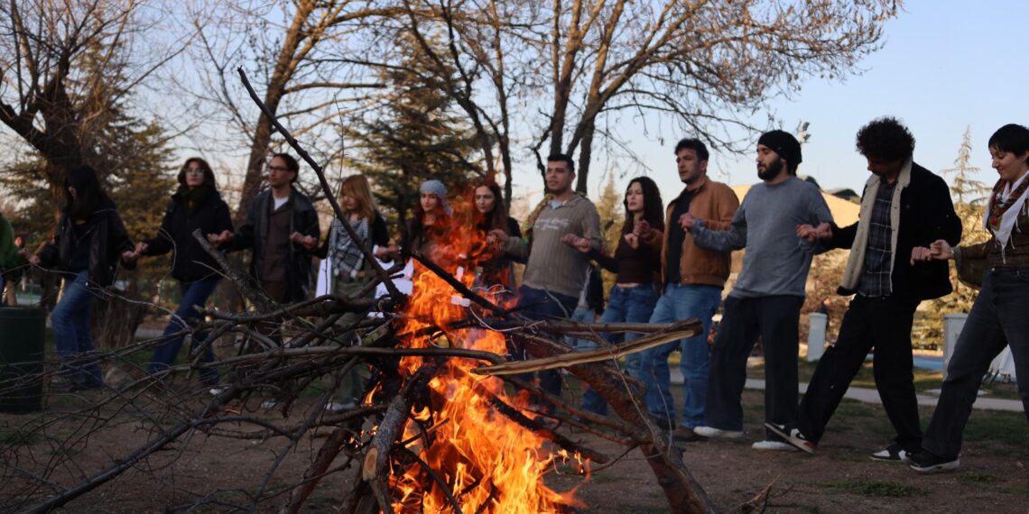 Agirê Newrozê li ODTUyê hilbû