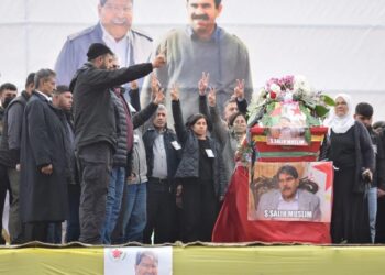 Şandeyek ji Bakur ji bo merasîma Salih Muslim diçe Kobanê