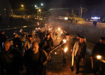 Li Malabadê bi meşaleyan Newroz hat pîrozkirin