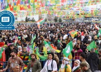 ‘Em dixwazin gelê Êlihê bi cil û bergên xwe ve li qadê be û peyama xwe bide’