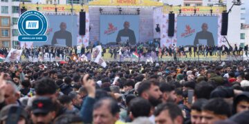 Dayikên ku tev li Newroza Amedê bûn: Em dixwazin Serok Apo azad bibe