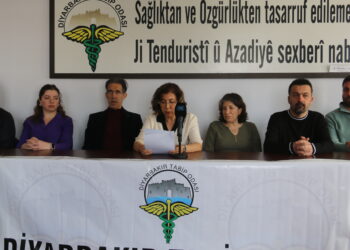 Xelata Aştî, Demokrasî û Dostaniyê da Sirri Sureyya Onder kir