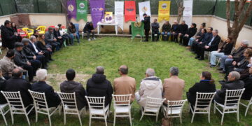 ‘Pênûsa Ehmed Huseynî di xizmeta gel de bû’