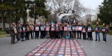 ÎHDê li aqûbeta Nazim Babaoglû pirsî û qurbaniyên Helebceyê bibîr anî