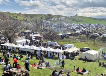 Şahiya Serhivdeyê bi dîwana dengbêjan berdewam kir