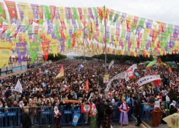 Newroza Antalya: Divê herkes Ocalan baş fêm bike