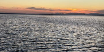 Bendava ku sala par ziwa bûbû îsal tije bû