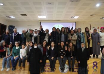 Li Bornovayê şahiya 8ê Adarê hat lidarxistin