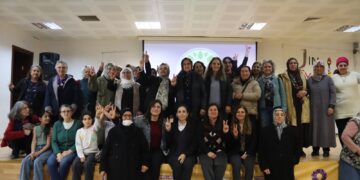 Li Bornovayê şahiya 8ê Adarê hat lidarxistin