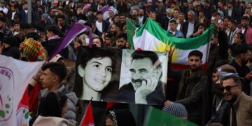 Li Şemzînanê welatiyan bi coşeke mezin Newroz pîroz kir