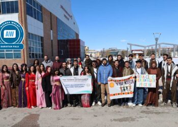 Endamên YYU-KURDÎ: Cil û bergên Kurdî ji bo me remza yekîtî û serbilindî ye