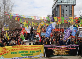 Newroza Dêrsimê: Ji mîmarê aştiyê Abdullah Ocalan re hezar silav