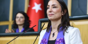 Hatîmogullari: Ne rejîma mollayan ne jî hezên hegemon; çareserî Komara Demokratîk e