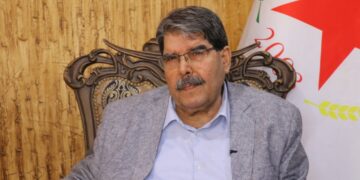 Yek jî kedkar û pêşengê şoreşa Rojava: Salih Muslim