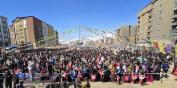 Welatiyên Geverê: Bila Newroz bibe wesîleya Azadî û serketinê