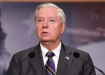 Senatorê Amerîkî Graham ji welatên Ereb xwest êrişî Îranê bikin