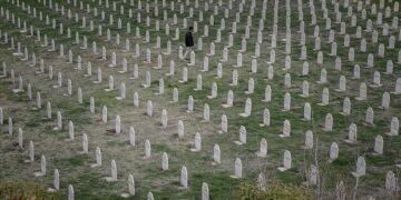 ‘Helebce di bîra gelê Kurd de birînek nayê jibîrkirinê ye’