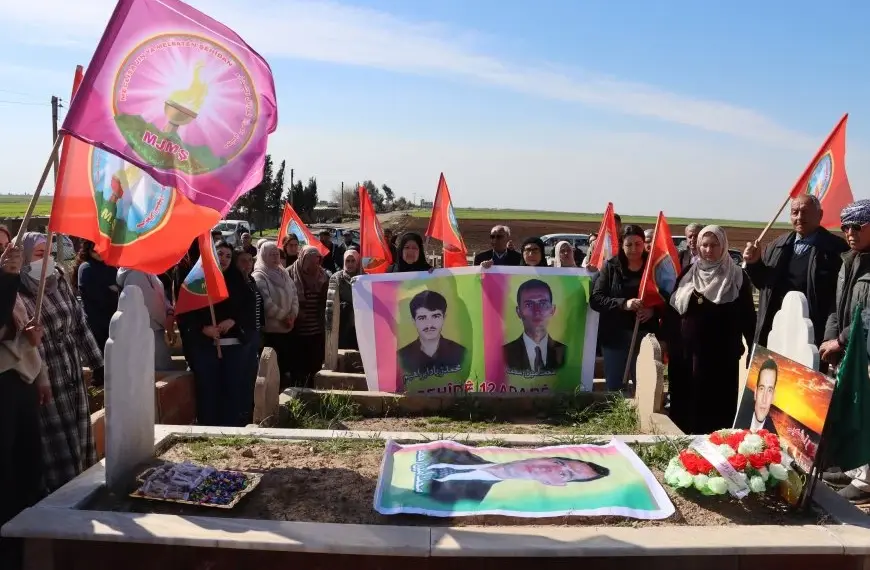 Rojavayê Kurdistanê şehîdên Serhildana 12ê Adarê bi bîr anî