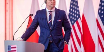 Hegseth: Trump ji bo peymanê amade ye