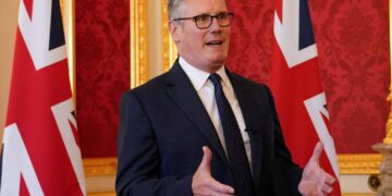 Serekwezîrê Îngîlîstanî: Ma seba şerêko demderg amadekarî kenê