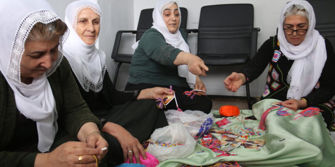 Dayîkên Aştiyê ji bo mitînga 8ê Adarê banga tevlibûnê kirin