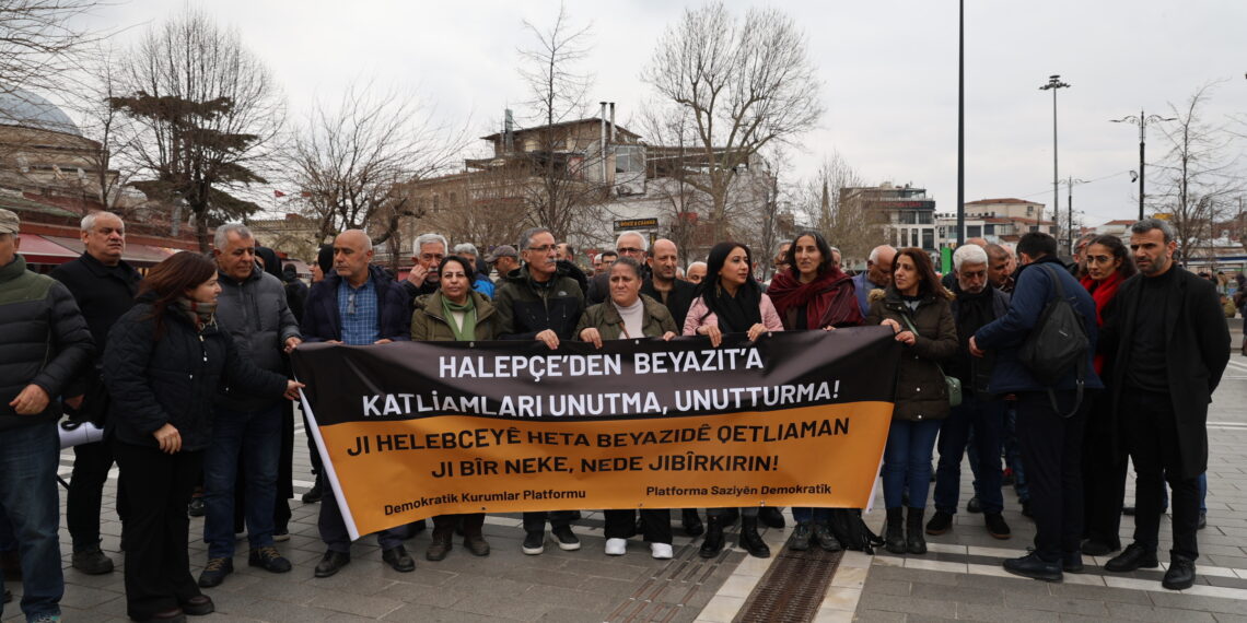Li Stenbolê komkujiya Helebceyê û Beyazitê hate şermezarkirin