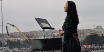 Tulay Hatîmogullari: Divê şert û mercên azad ên birêz Ocalan pêk were