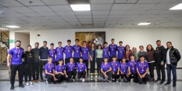 Şampiyonên Amedê serdana Şaredariya Peyasê kirin