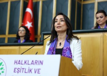 Hatîmogullarî: Ne rejîmê mollayan ne zî hêzê hegemonî; çareserî Komara Demokratîke ya