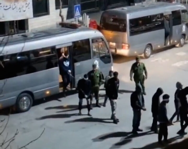 Rejîma Îranê girtiyan wek mertal bikar tîne