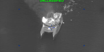 CENTCOMê dîmenên lêdana keştiyên Îranê parvekirin