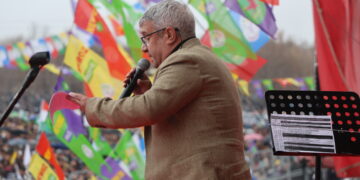 Veysî Aktaş: Rojeva sereke ya civînên me serkeftin û serhildana Wanê bû