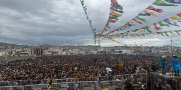 Newroza Cizîrê bi govend û dîlanê dawî bû