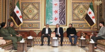 Parêzgerê Hesekê û şandeyeke Şamê vegera koçberan nîqaş kir